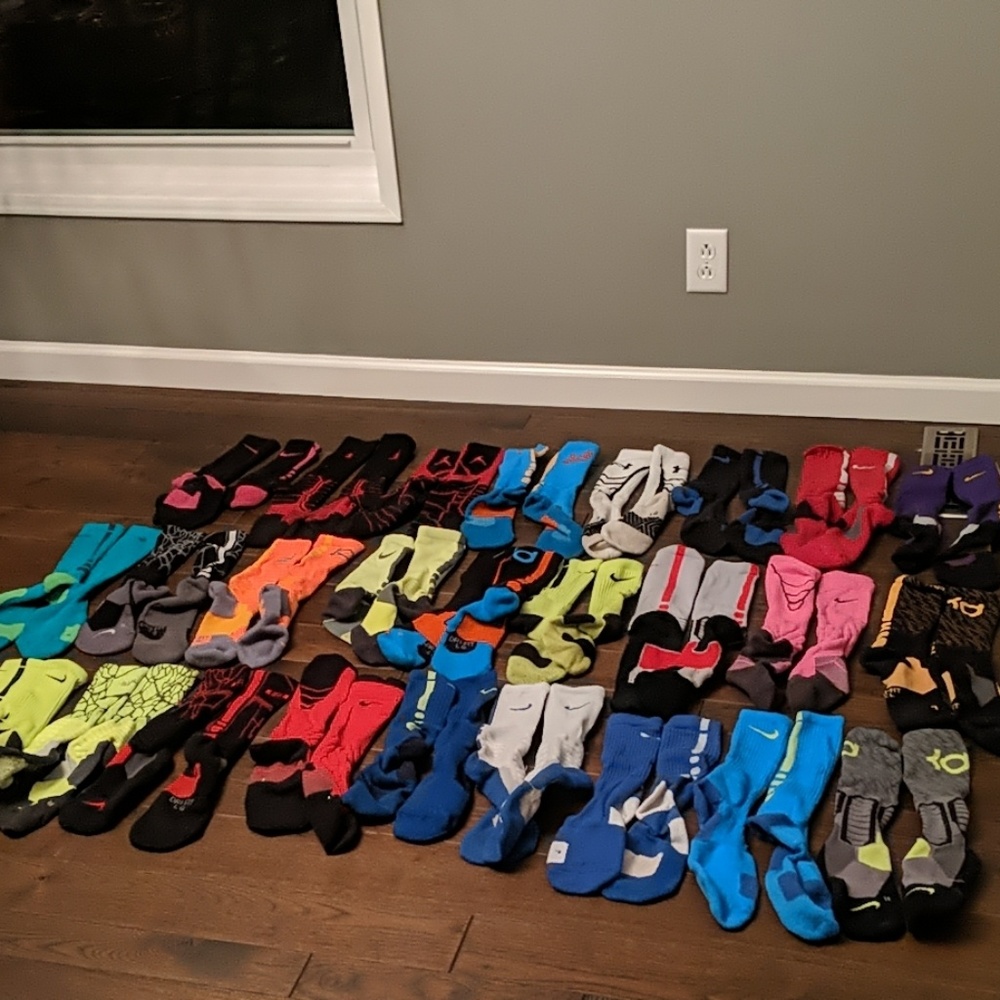26 pair of Nike Elite Socks
